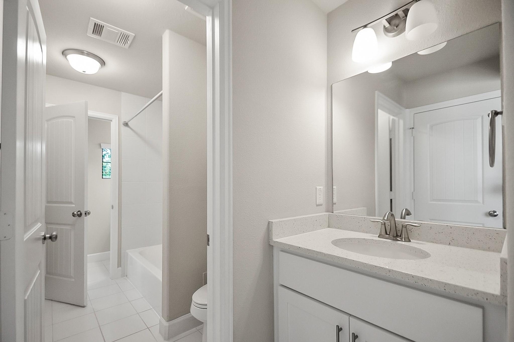 5328 Larkin Street - Photo 16