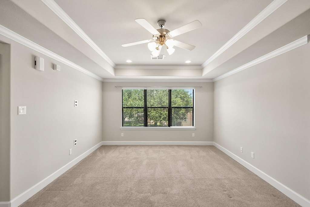 5328 Larkin Street - Photo 8