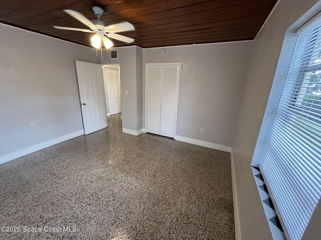 1805 Guava Avenue - Photo 11