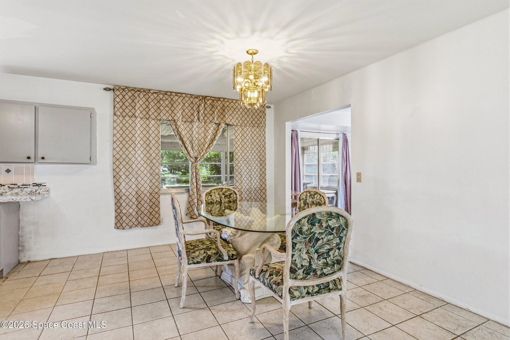 1265 Ethel Circle Ne - Photo 5