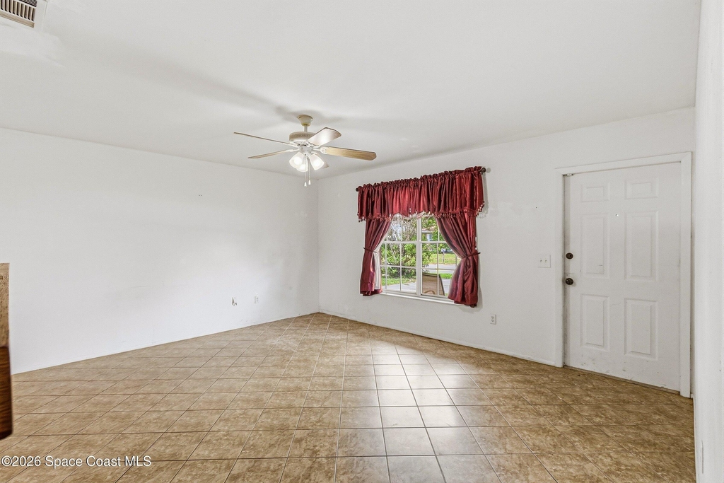 1265 Ethel Circle Ne - Photo 10