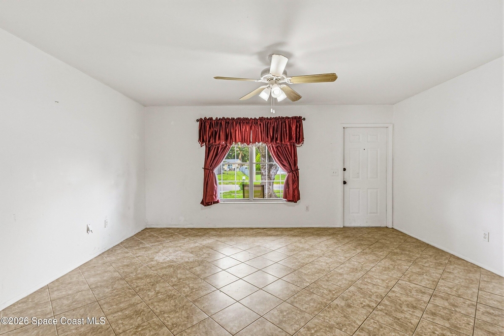 1265 Ethel Circle Ne - Photo 8