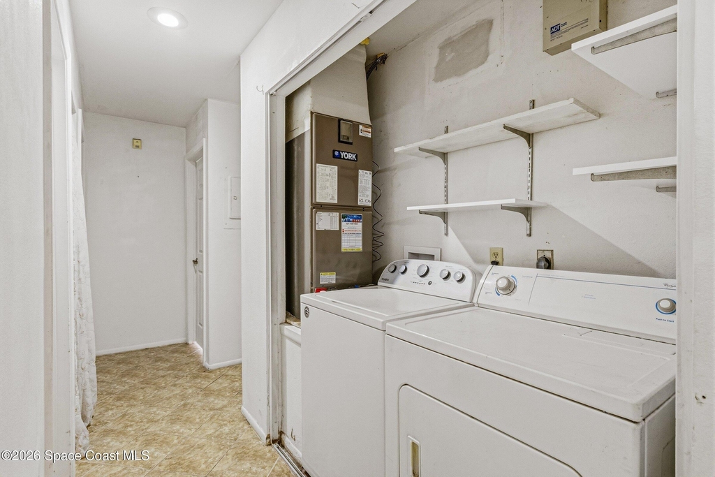 1265 Ethel Circle Ne - Photo 18