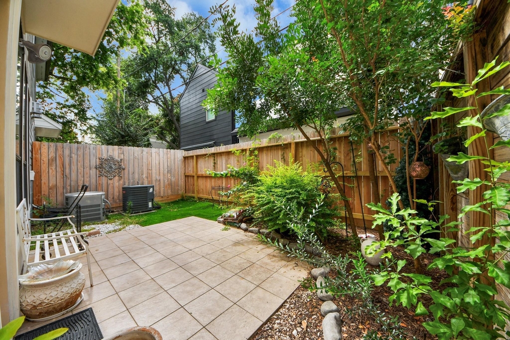 605 W Polk Street - Photo 38