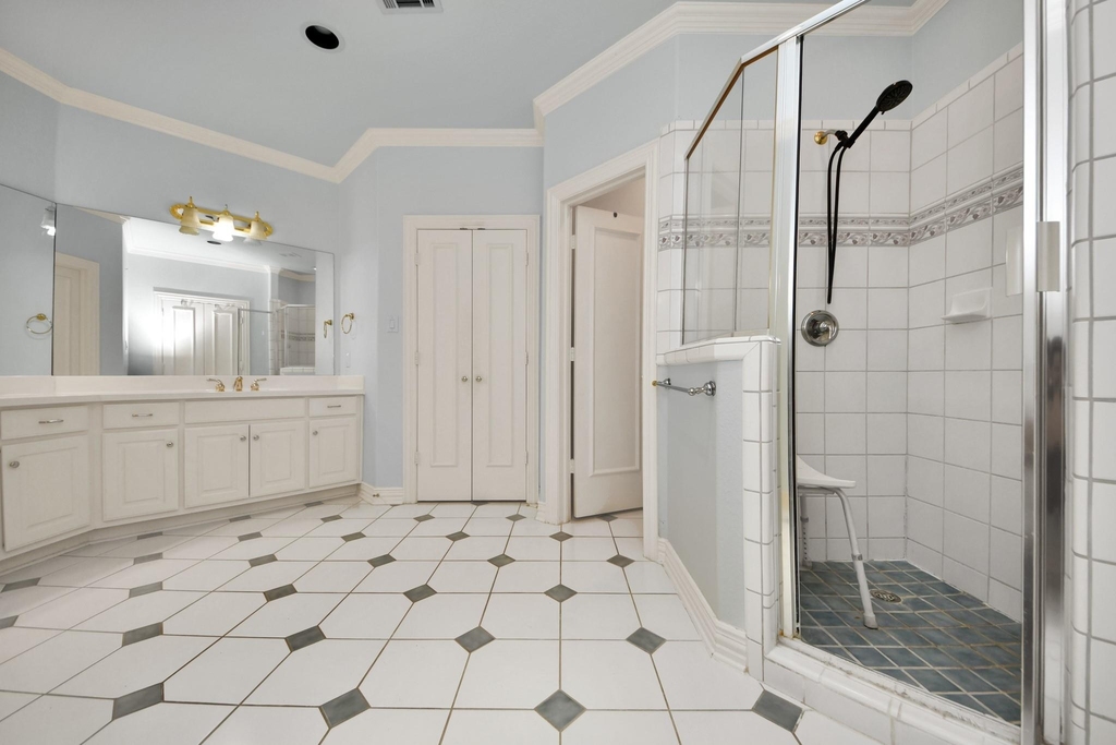 605 W Polk Street - Photo 29