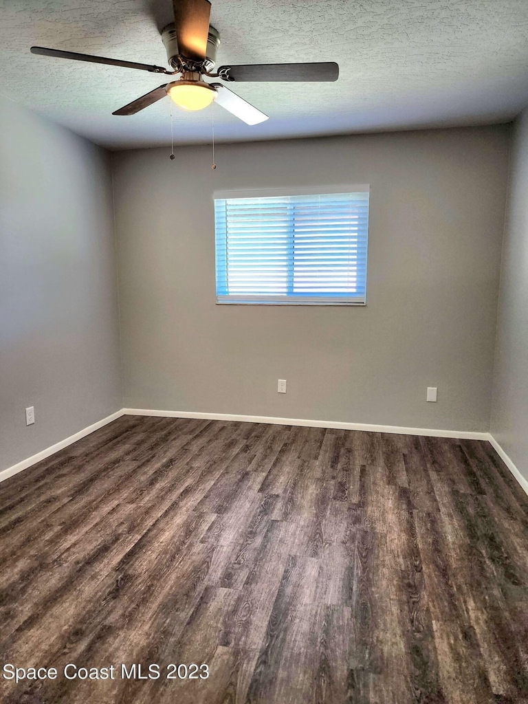 1710 University Lane - Photo 10
