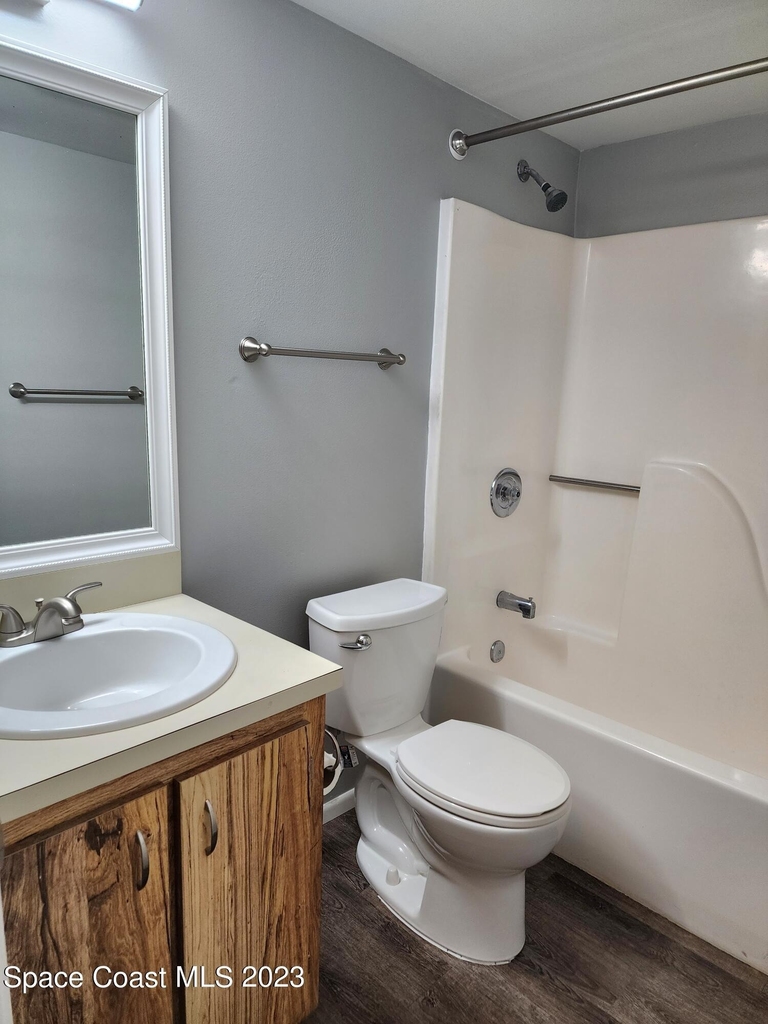 1710 University Lane - Photo 6