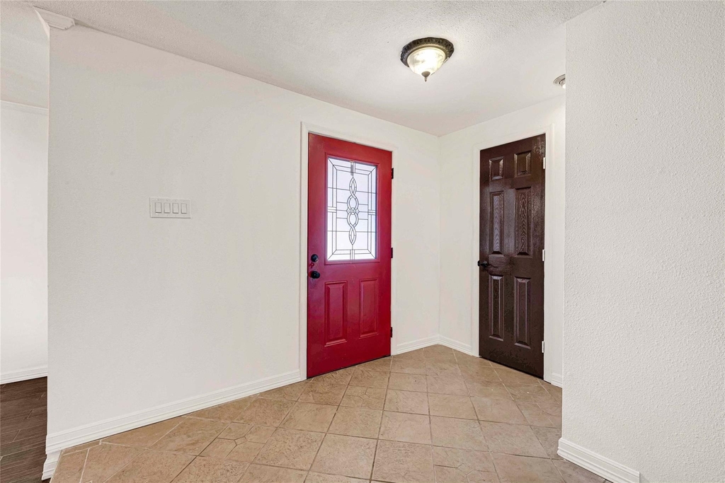 11427 Sagegrove Lane - Photo 4
