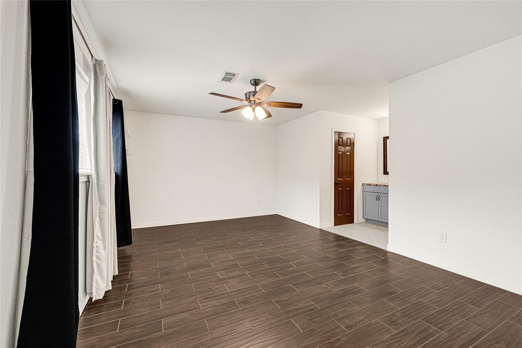 11427 Sagegrove Lane - Photo 17