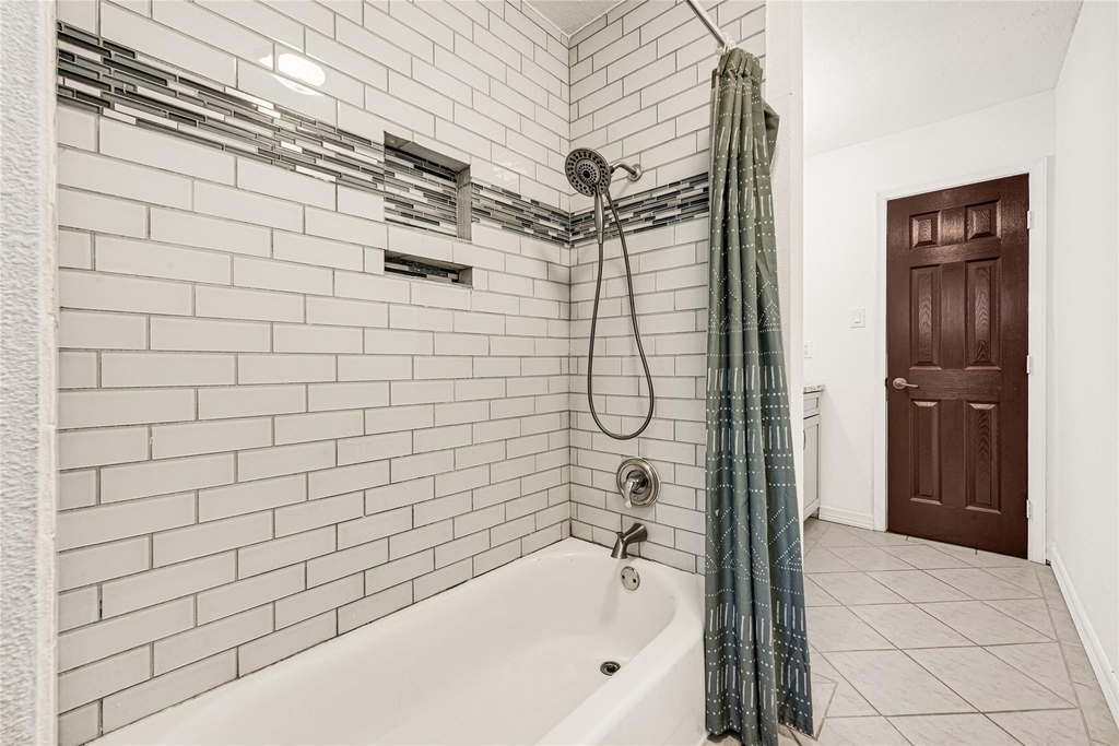 11427 Sagegrove Lane - Photo 16