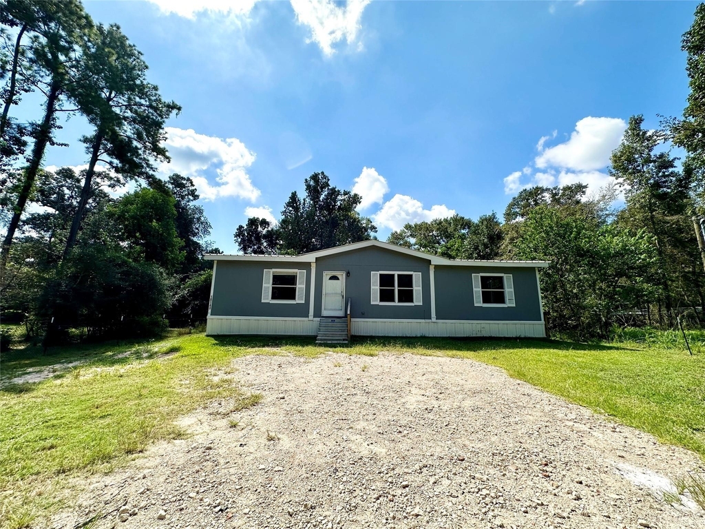 18143 Breezy Drive - Photo 4