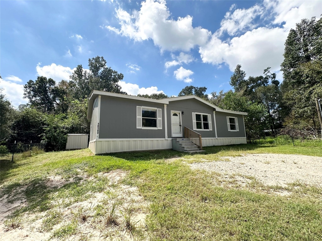 18143 Breezy Drive - Photo 6