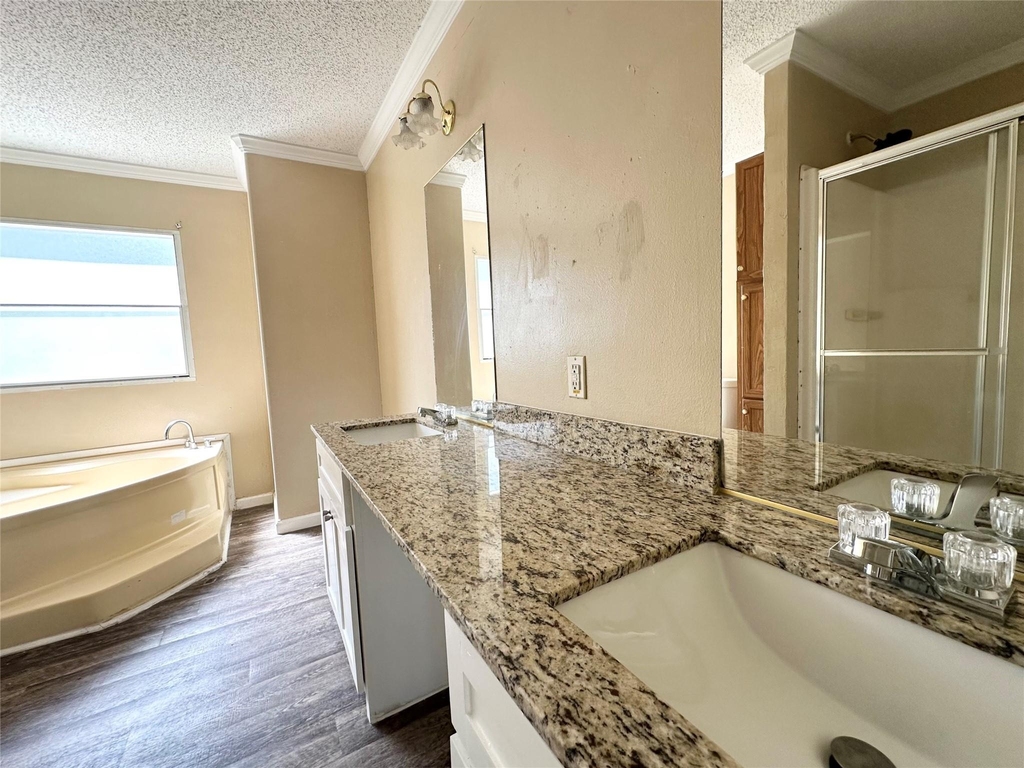 18143 Breezy Drive - Photo 29