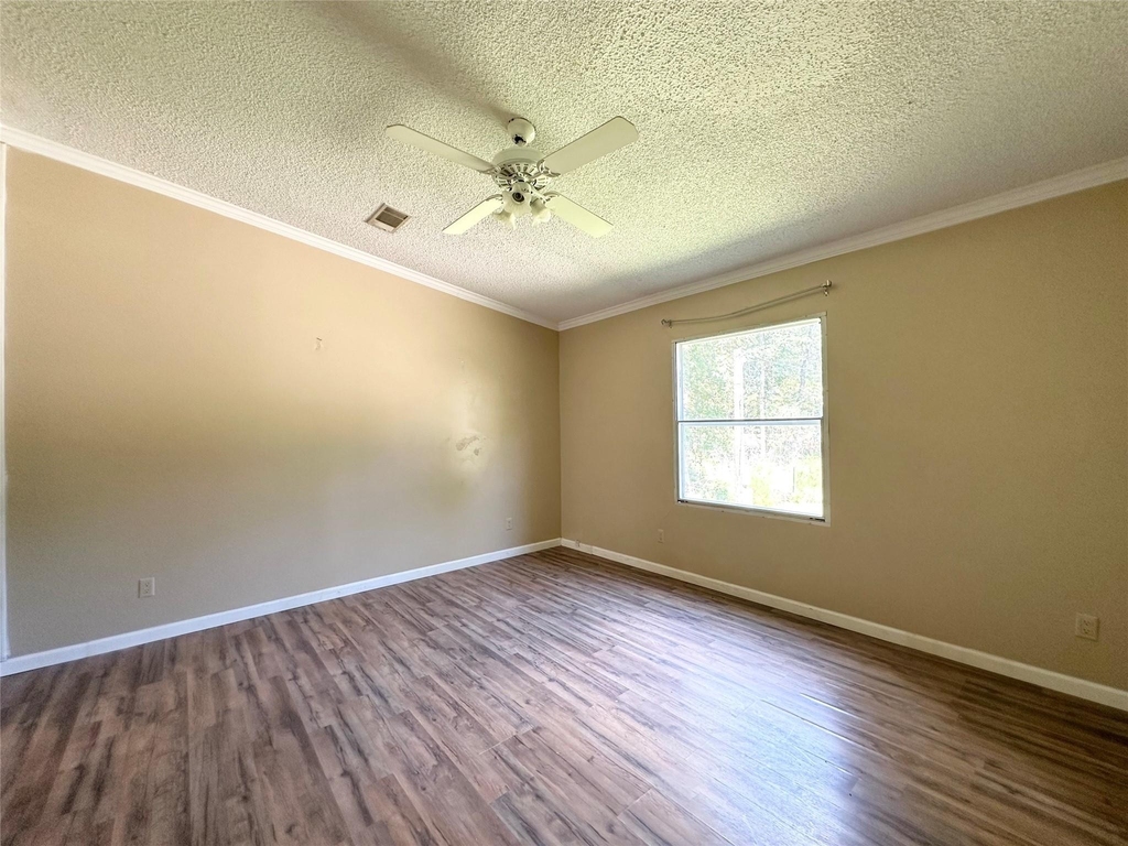 18143 Breezy Drive - Photo 26