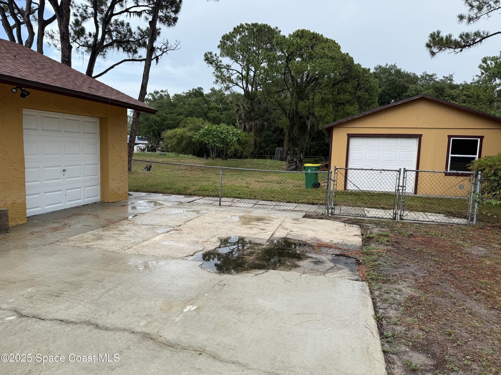 5425 Country Lane - Photo 9