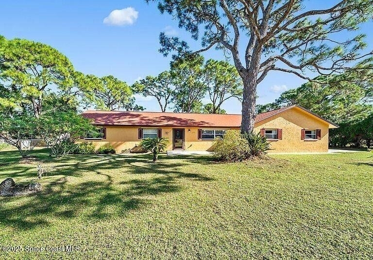 5425 Country Lane - Photo 0