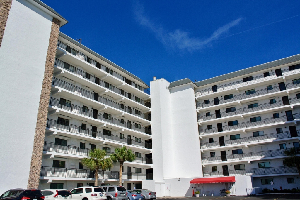650 N Atlantic Avenue - Photo 0