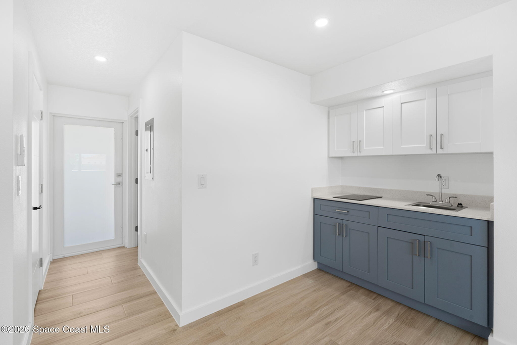210 6th Avenue - Photo 7