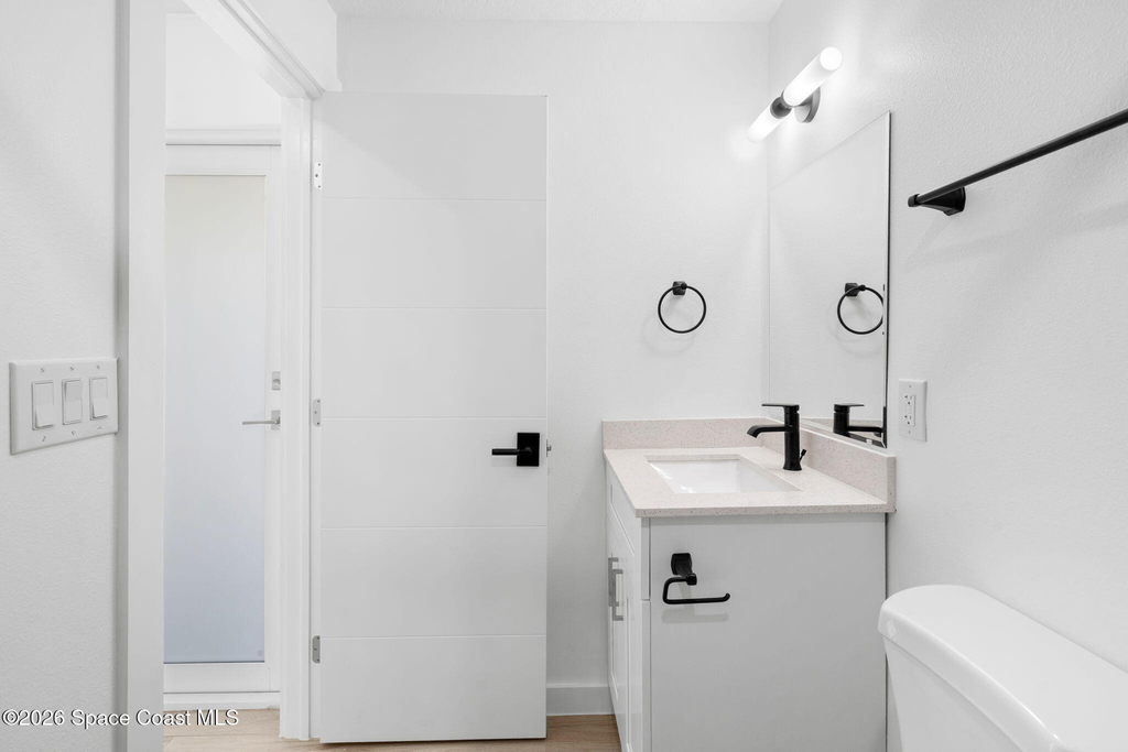 210 6th Avenue - Photo 8