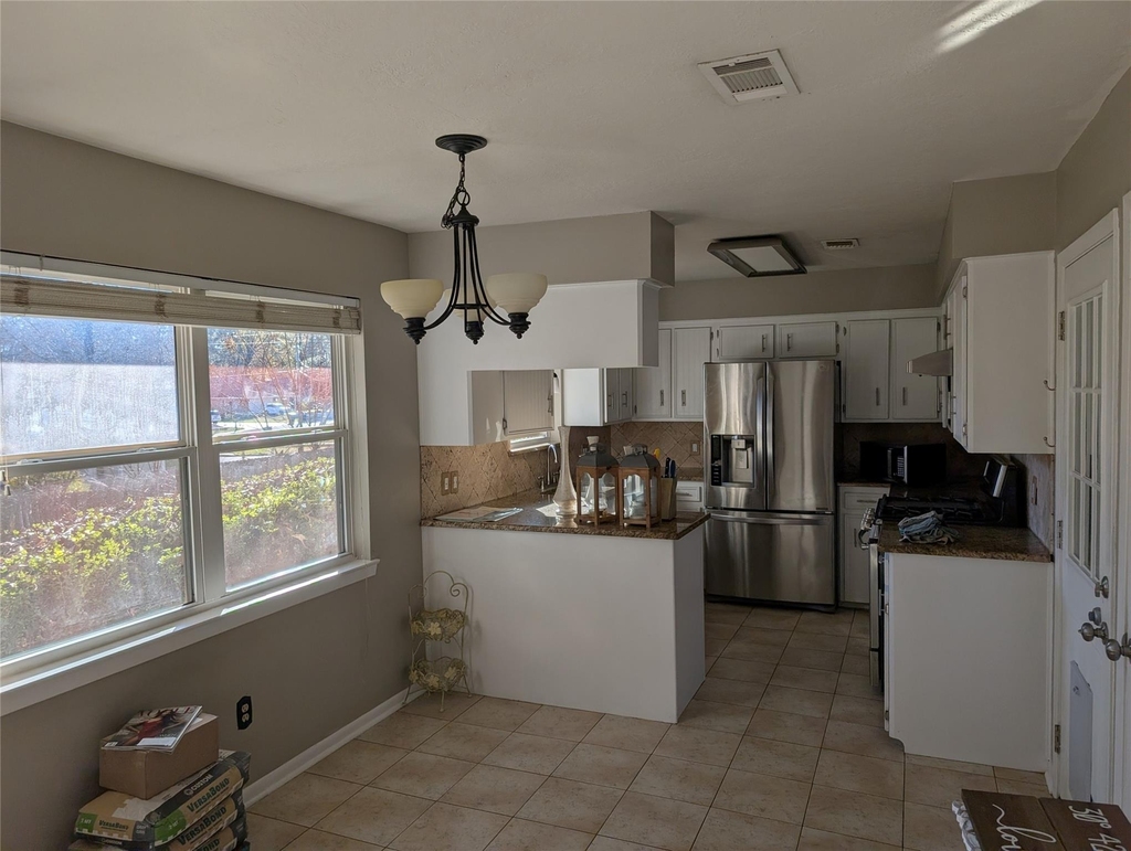 232 Parkhill - Photo 3