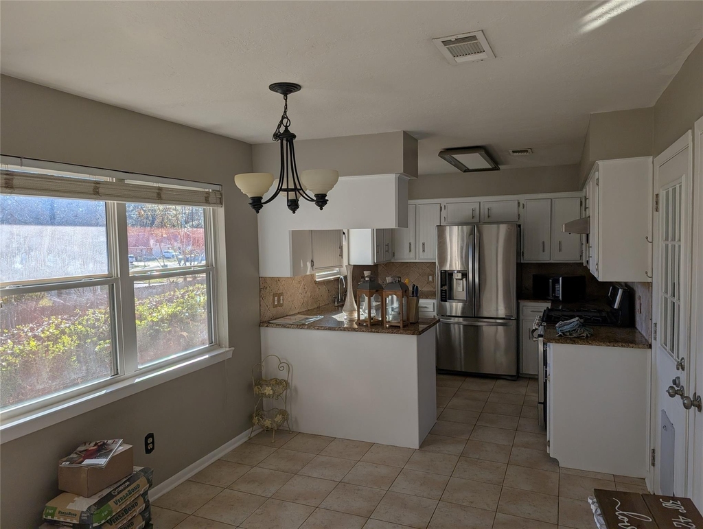 232 Parkhill - Photo 2