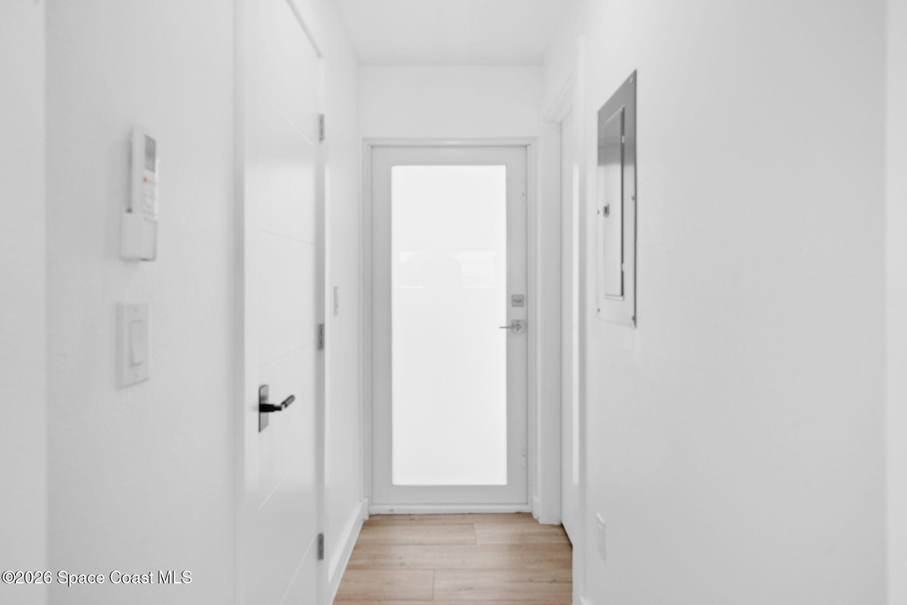 210 6th Avenue - Photo 3