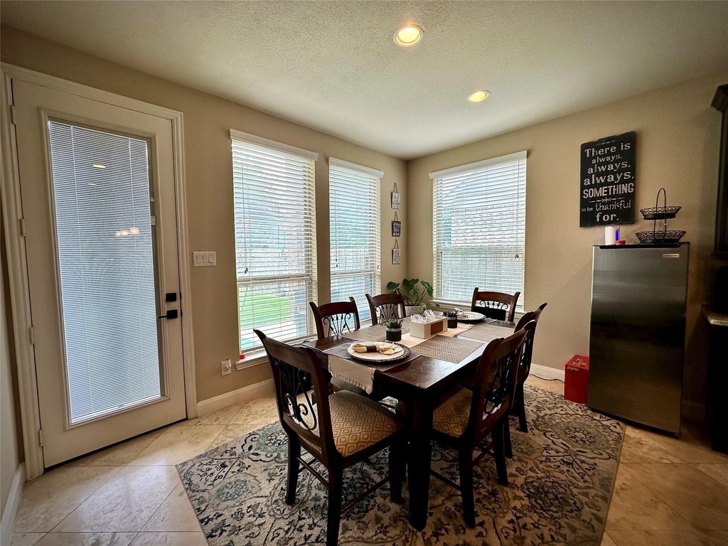 10314 Hatcher Dr - Photo 18