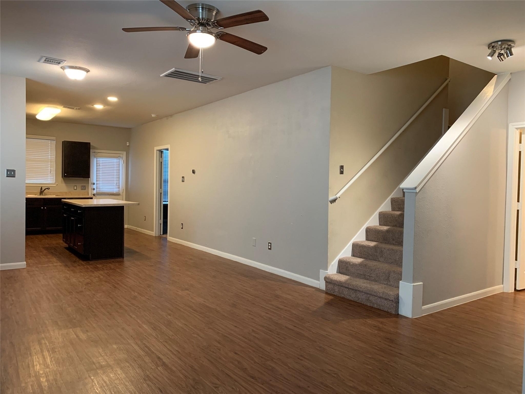17038 Wilthorne Gardens - Photo 3