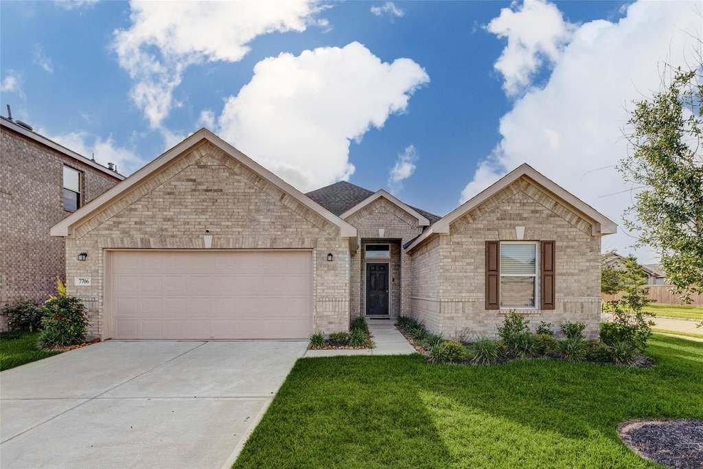 7706 Coral Key Drive - Photo 0