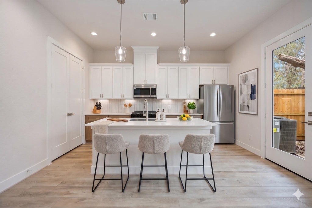 6112 De Campo Street - Photo 2