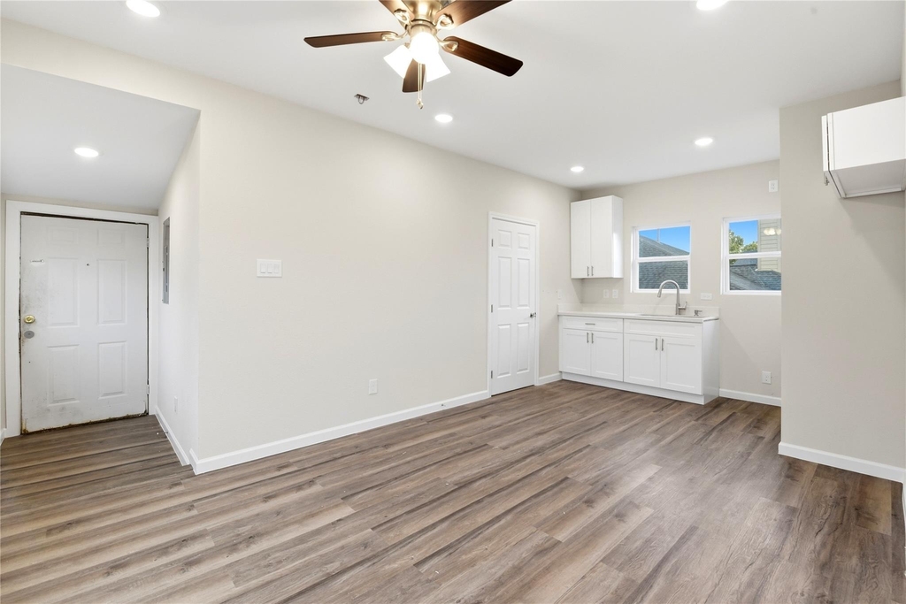 7010 Brownsville Street - Photo 5