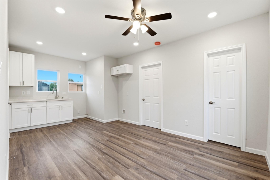 7010 Brownsville Street - Photo 3