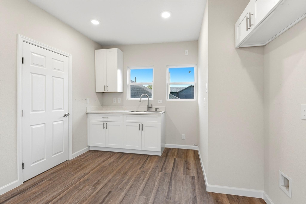 7010 Brownsville Street - Photo 10