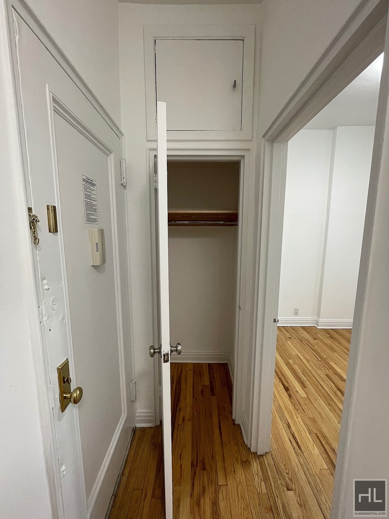 East 83rd Street - Photo 3