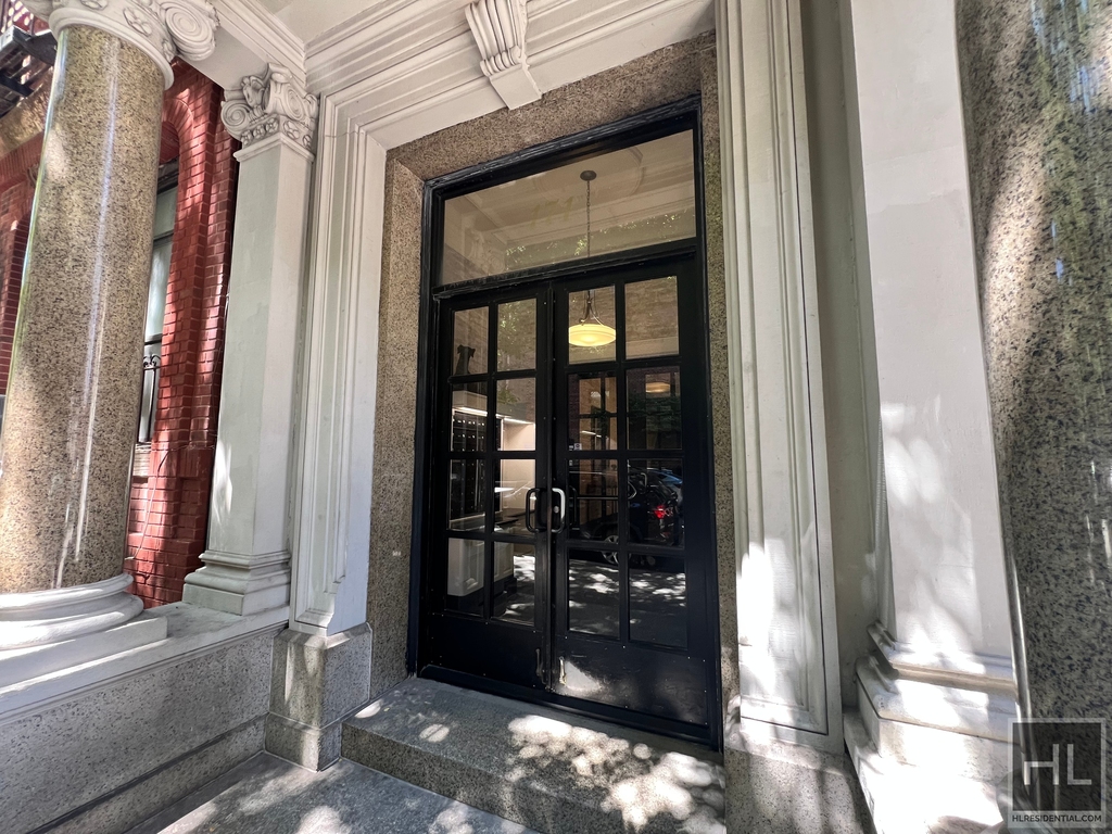 East 83rd Street - Photo 0