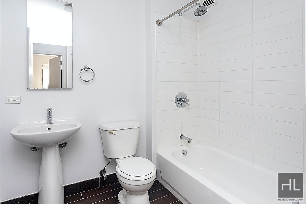 West 91st Street - Photo 3
