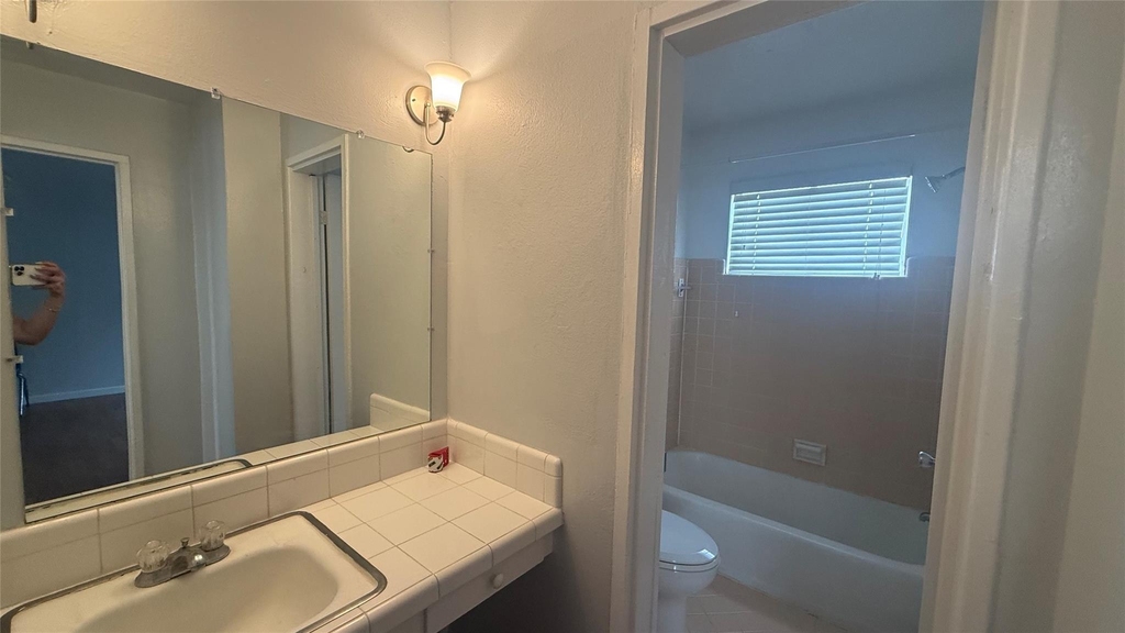 519 Branard St Street - Photo 8