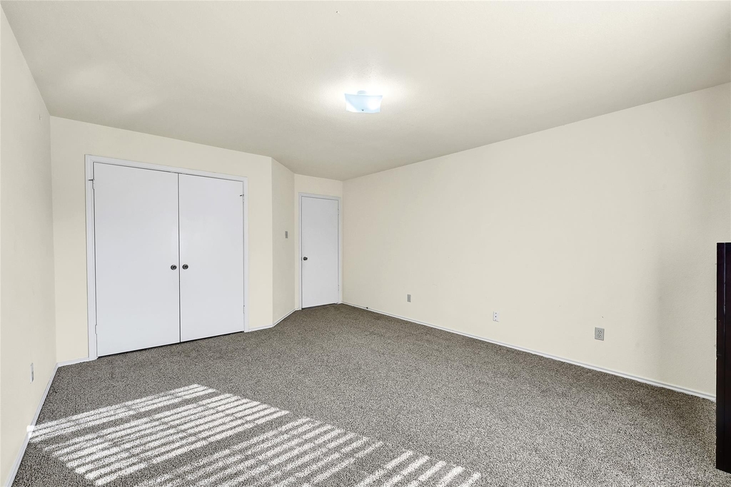 5910 Rolff Lane - Photo 17