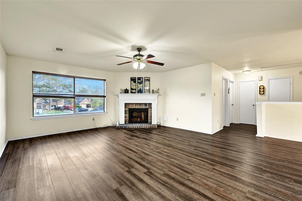 5910 Rolff Lane - Photo 8