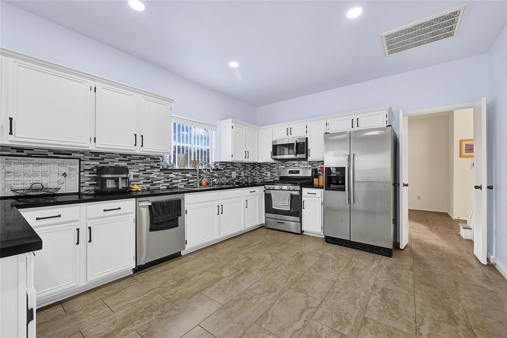 5910 Rolff Lane - Photo 22