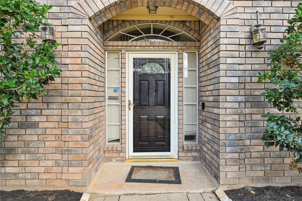 5910 Rolff Lane - Photo 3