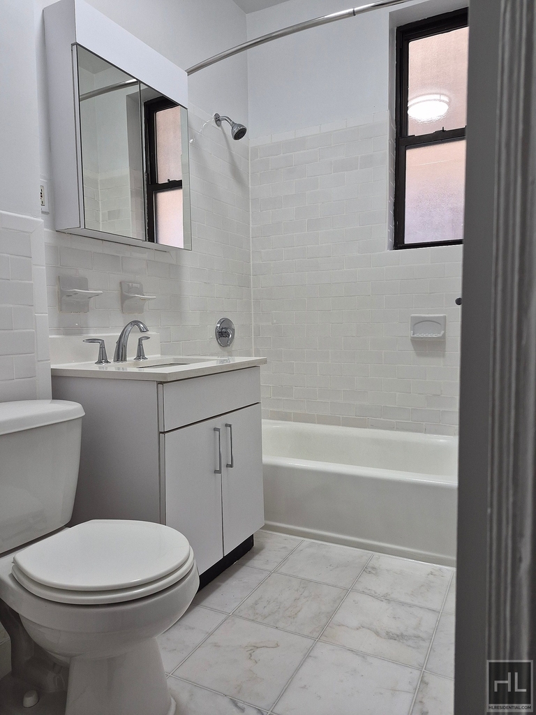 West 104 Street - Photo 4