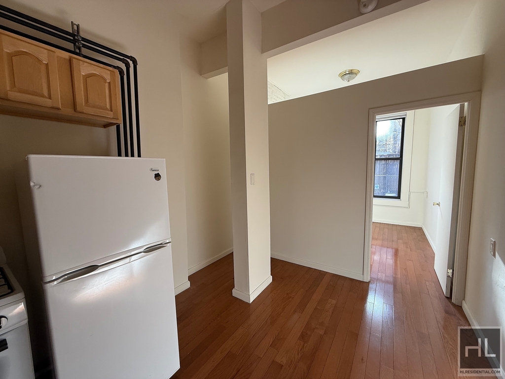 East 9th Street - Photo 1