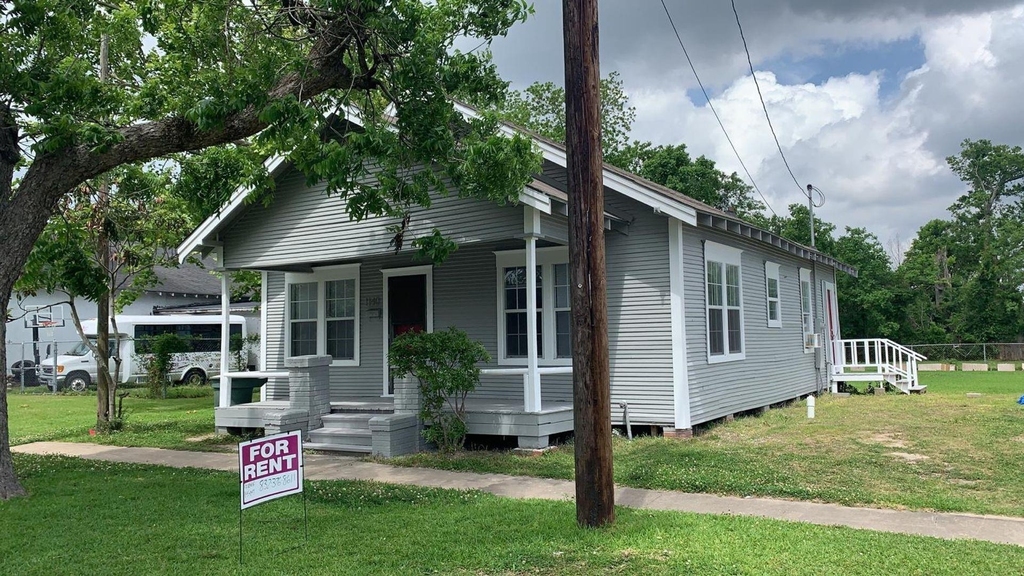 1140 Ewing Street - Photo 9