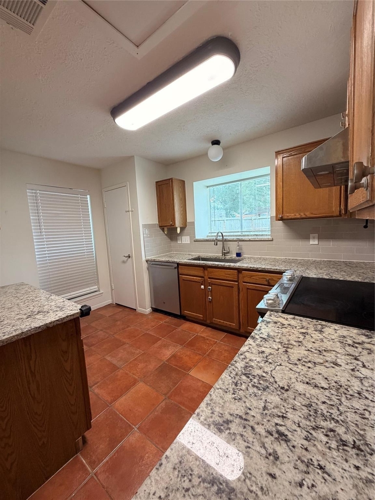 5211 Rivertree Lane - Photo 3