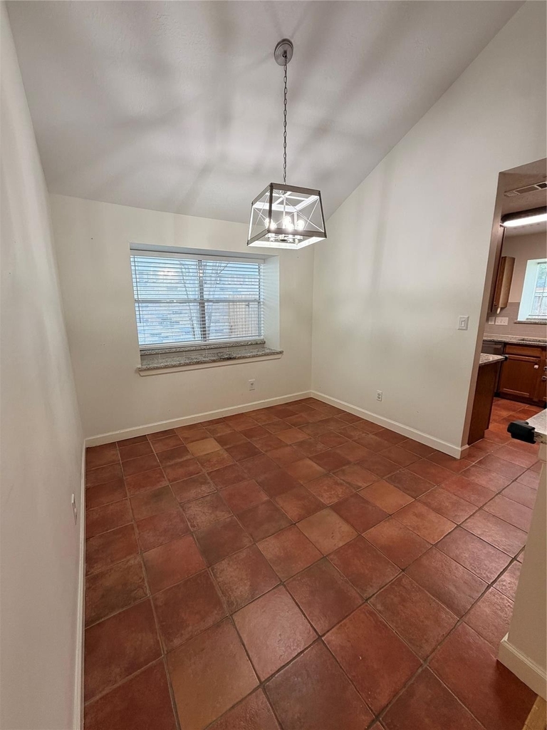 5211 Rivertree Lane - Photo 2
