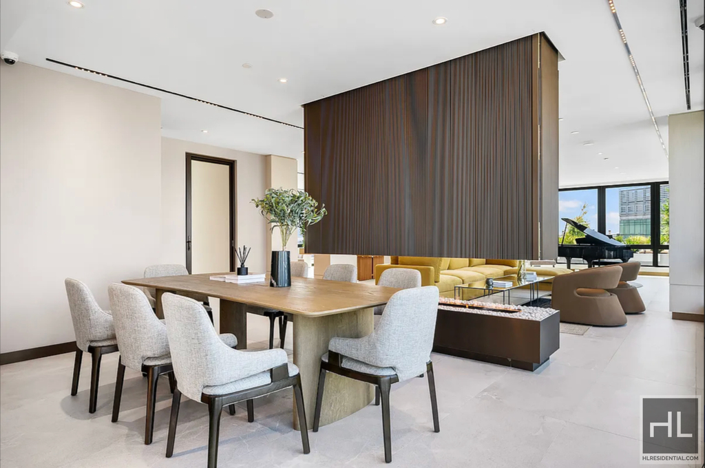 Rockwell Place - Photo 1