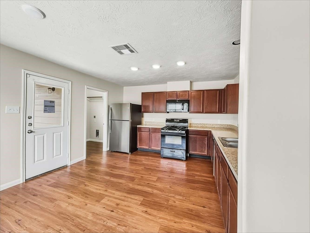 4026 Hawthorn Arbor Court - Photo 4