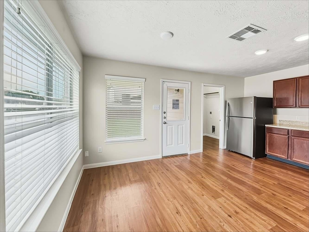 4026 Hawthorn Arbor Court - Photo 5