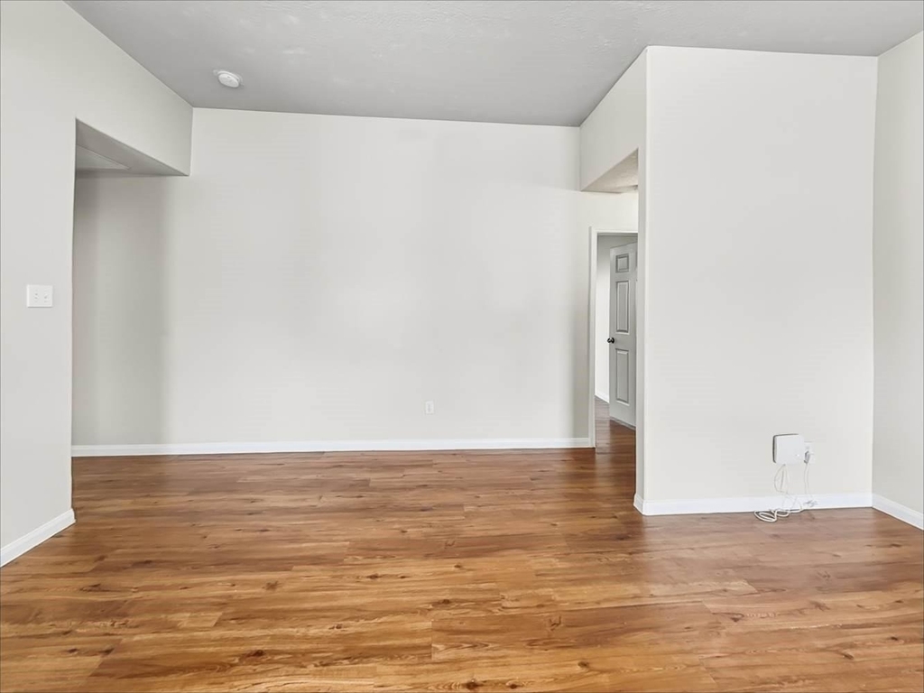 4026 Hawthorn Arbor Court - Photo 3